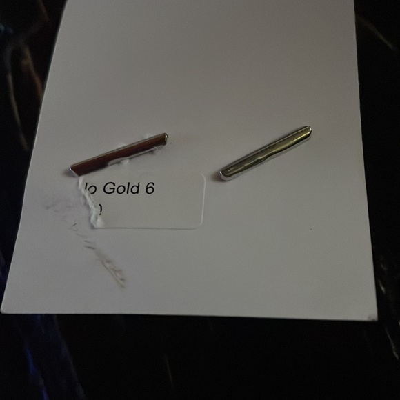 3/$20! NEW gold size 6 ring - Picture 3 of 3